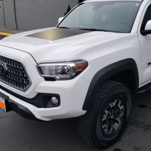 Hood Decal/OME Lift
