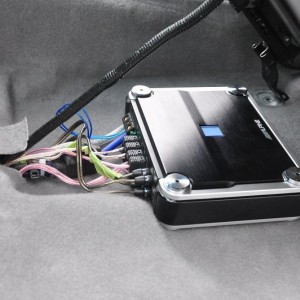 Alpine PDX-4150 and Wiring