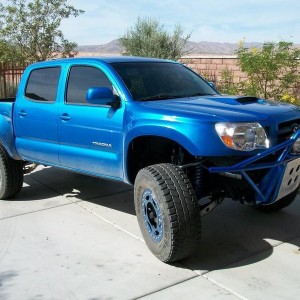 Long Travel Tacoma 4x4 2006