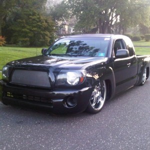 Early AM grill install on Rob's lowrider :D