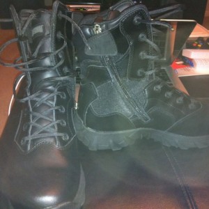 New boots and 550 cord laces :)