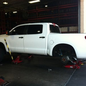 New wheels and tires are going on :)