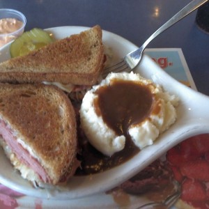 Bobs big boy reuben sammich!