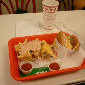 5 guys can suck it.