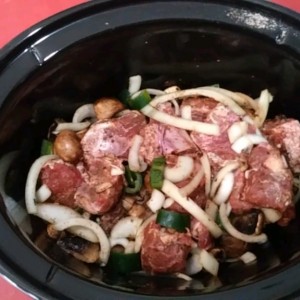 Goat fajita crockpot nachos