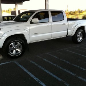 new tires 265/70/17 bfgs