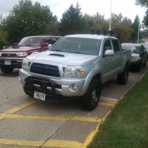 Front with black bar