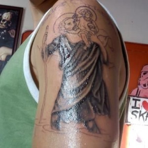 have the bandage on right now but he shaded in the faces. will post a pictu
