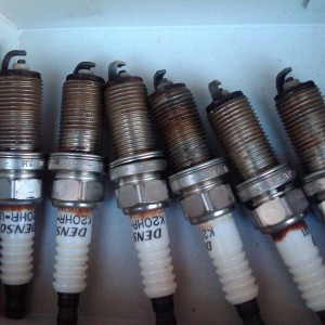 All gapped at .05 to .053 outta my 04 4R engine.....three look really worn-