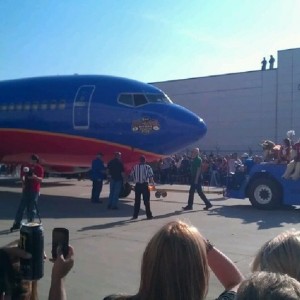 OU/UT Plane Pull... Hook 'em!