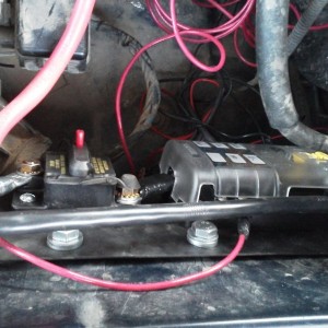 Aux fuse block