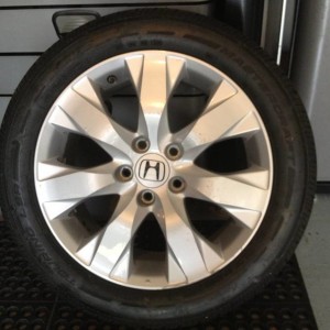 2008 Accord tire and rim