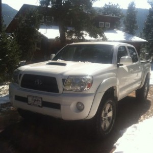 My truck is gonna get so dirty this winter :( Damn you snow!