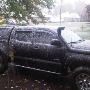 :eek: Snow in October in Bucks County... Last time it did this was 1979!?!?