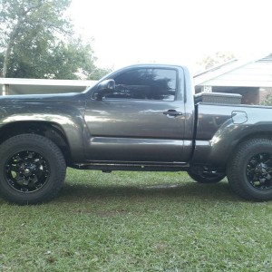 2011 tacoma 5 lug