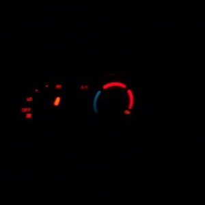 Should my ac direction knob be lit? 2001 DC PreRunner