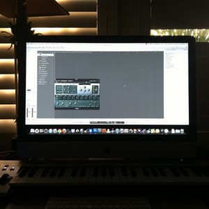 Anyone here know how to use logic pro 9?