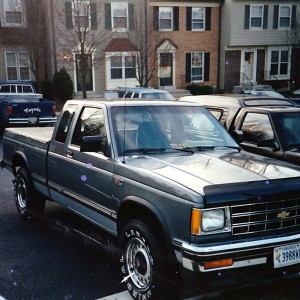 Truck - Grey S10