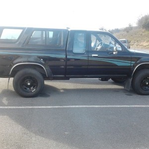 New tires with tacky weights :facepalm: Sent from my :dancingbacon: