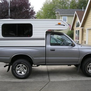 Toyota_Truck_Canopy_Oct_2011_0022