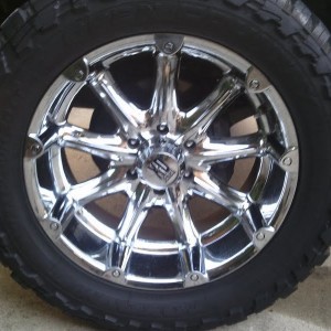 20" XD rim with 33" Offroad Country tire