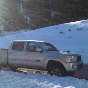 Had fun up in the snow yesterday, filled the truck with show to let ours an