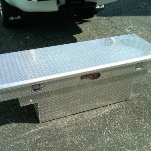 Diamond plate aluminum toolbox