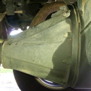 Rear diff. I could just pretend I didn't see it