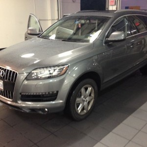 Dads new Q7 in for service