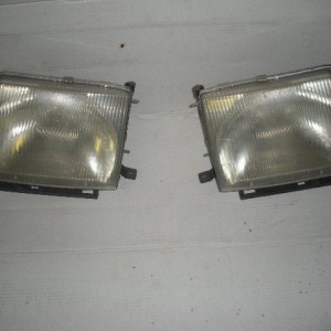2000 Tacoma Headlights