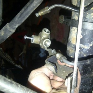 What is this part called? Pleas epm me, its under the rubber brake hose and