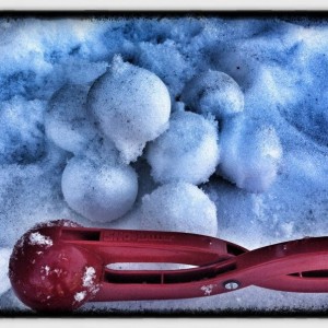 Snow ball maker and ammo.