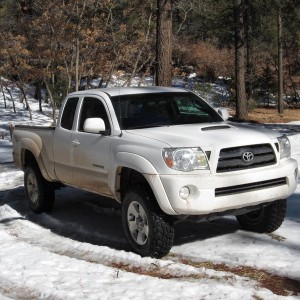 2008 White Sport Lifted