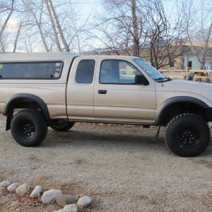 New OME Lift with 883's and Dakars
