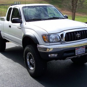 2004 TACOMA