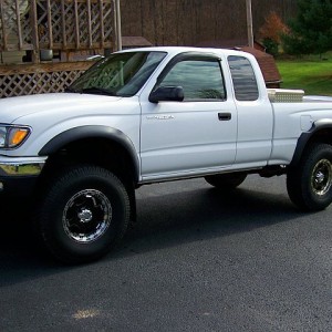 2004 TACOMA