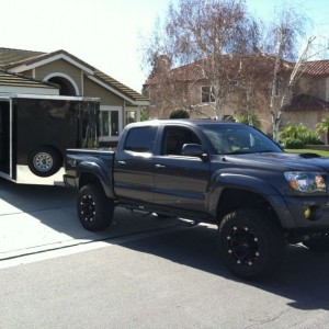 New trailer for the dirt bikes. All clean and ready to go.