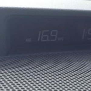 Not bad for a 5.7 Tundra. 16.9mpg.