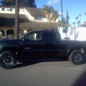 tacoma_sideshot