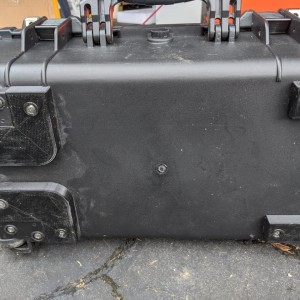 Apache5800_bottomWithFeet