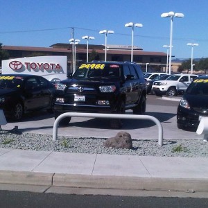 Lifted 4 runner @ my local dealer w/method 301's