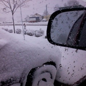 we had no snow just a few hours ago :goingcrazy: