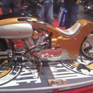 Notice that this is front wheel drive and the rear wheel does the steering.