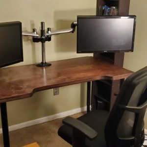 Test mounting the side monitors