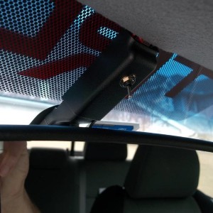 Switch for manual activation of back up cam