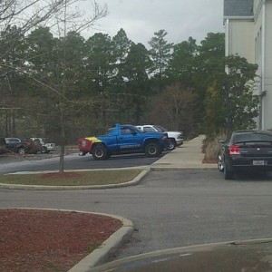 Every time I go to the doctor I see this truck, it's a Dodge Dakota.