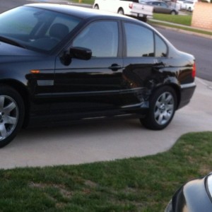 Guy on probation & suspended license crashed into neighbors car and he 