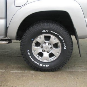 BFG A/T 275/70-16