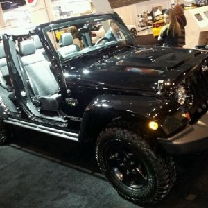 Modern warfare 3 edition, wrangler. Dont even like that game but sexy jeep 