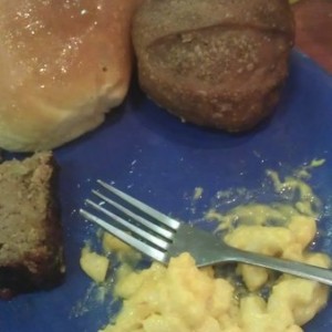 My multigrain muffin is Happy! :D To bad it's time for his DEATH!